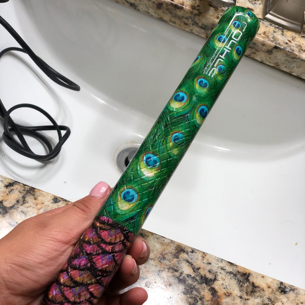 Royale ceramic hair straightener